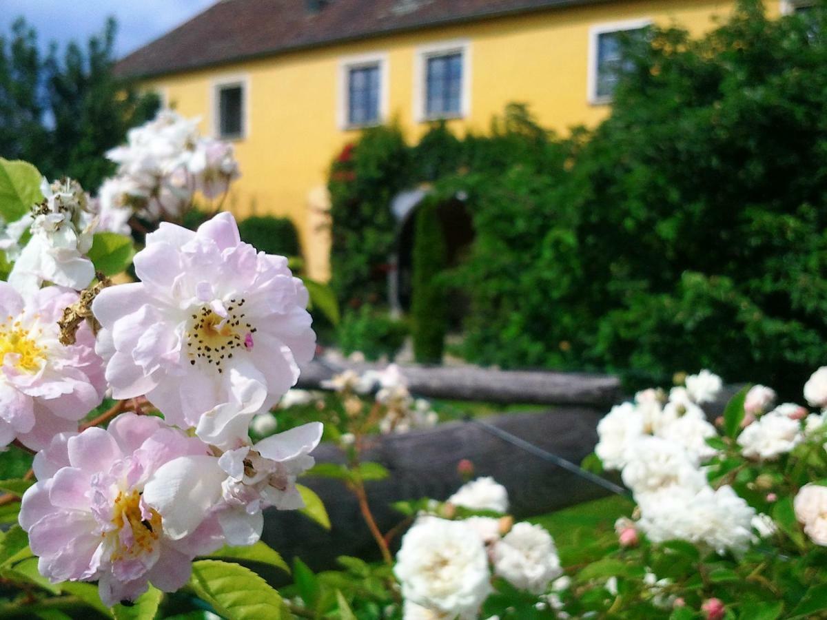 Marienschloessl Bed and Breakfast Wiedendorf Buitenkant foto